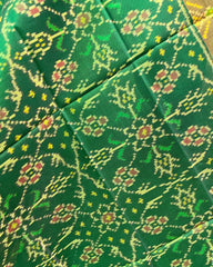 Green Chhabdi Patola Dupatta - SindhoiPatolaArt
