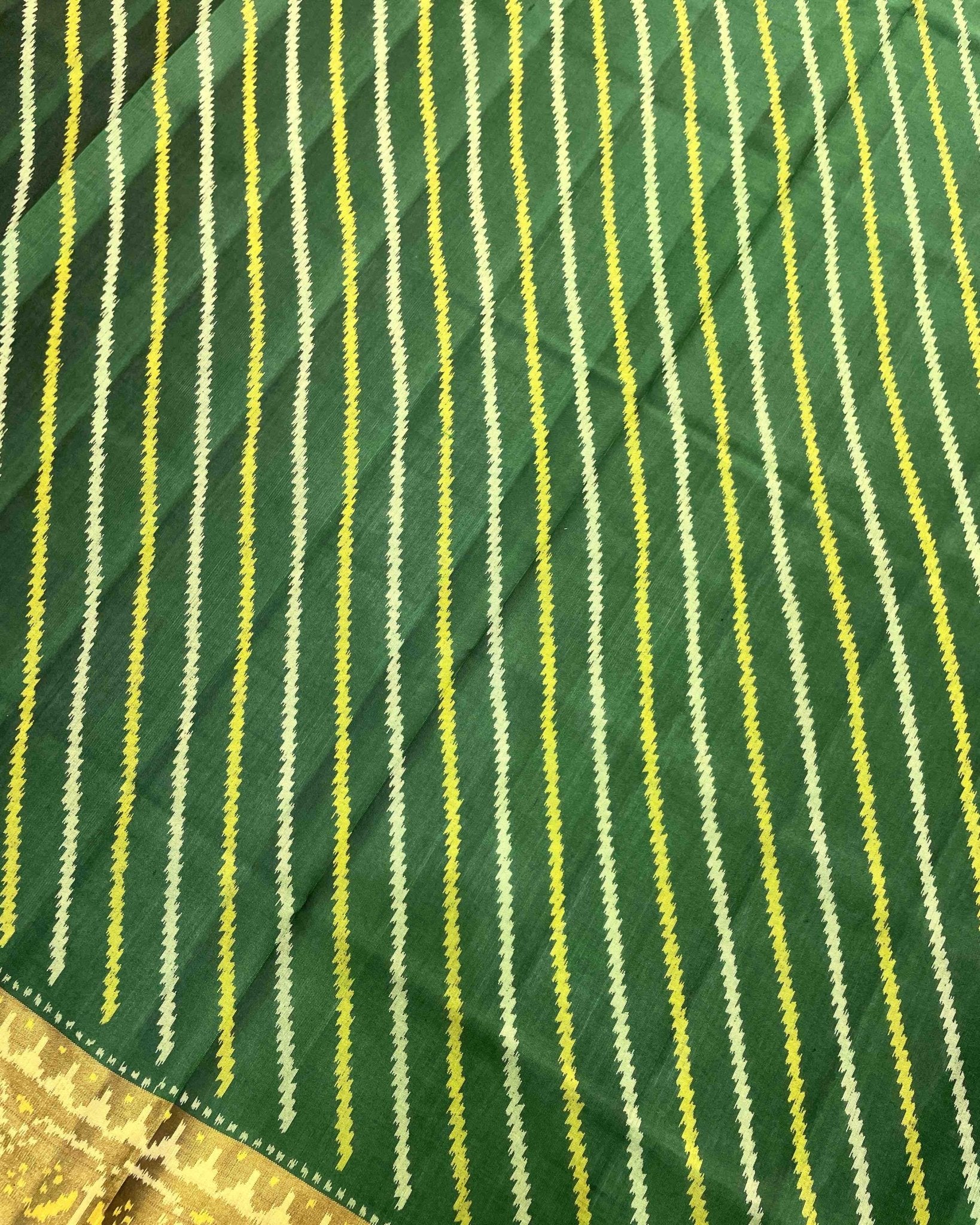 Green Lining Patola Saree - SindhoiPatolaArt