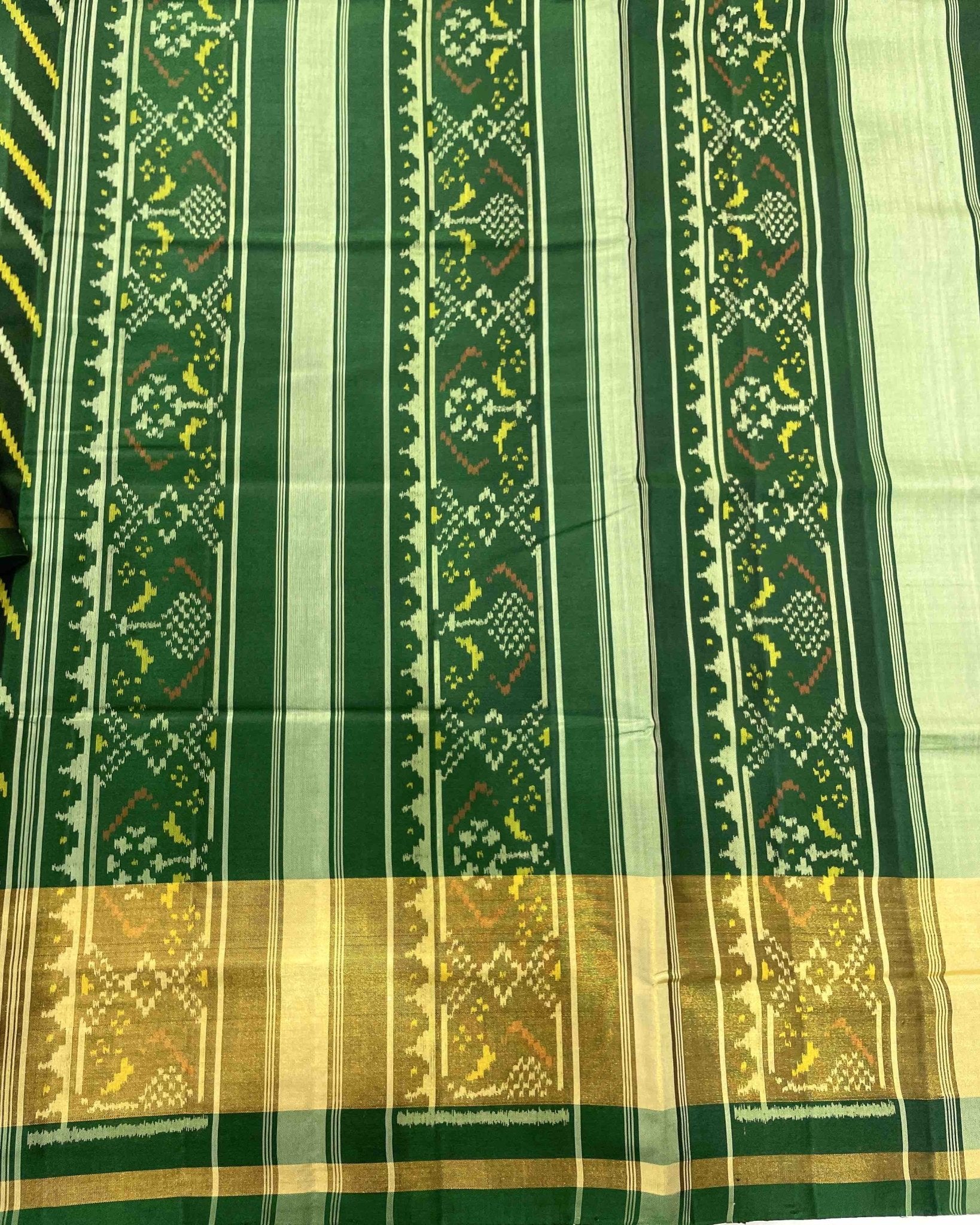 Green Lining Patola Saree - SindhoiPatolaArt