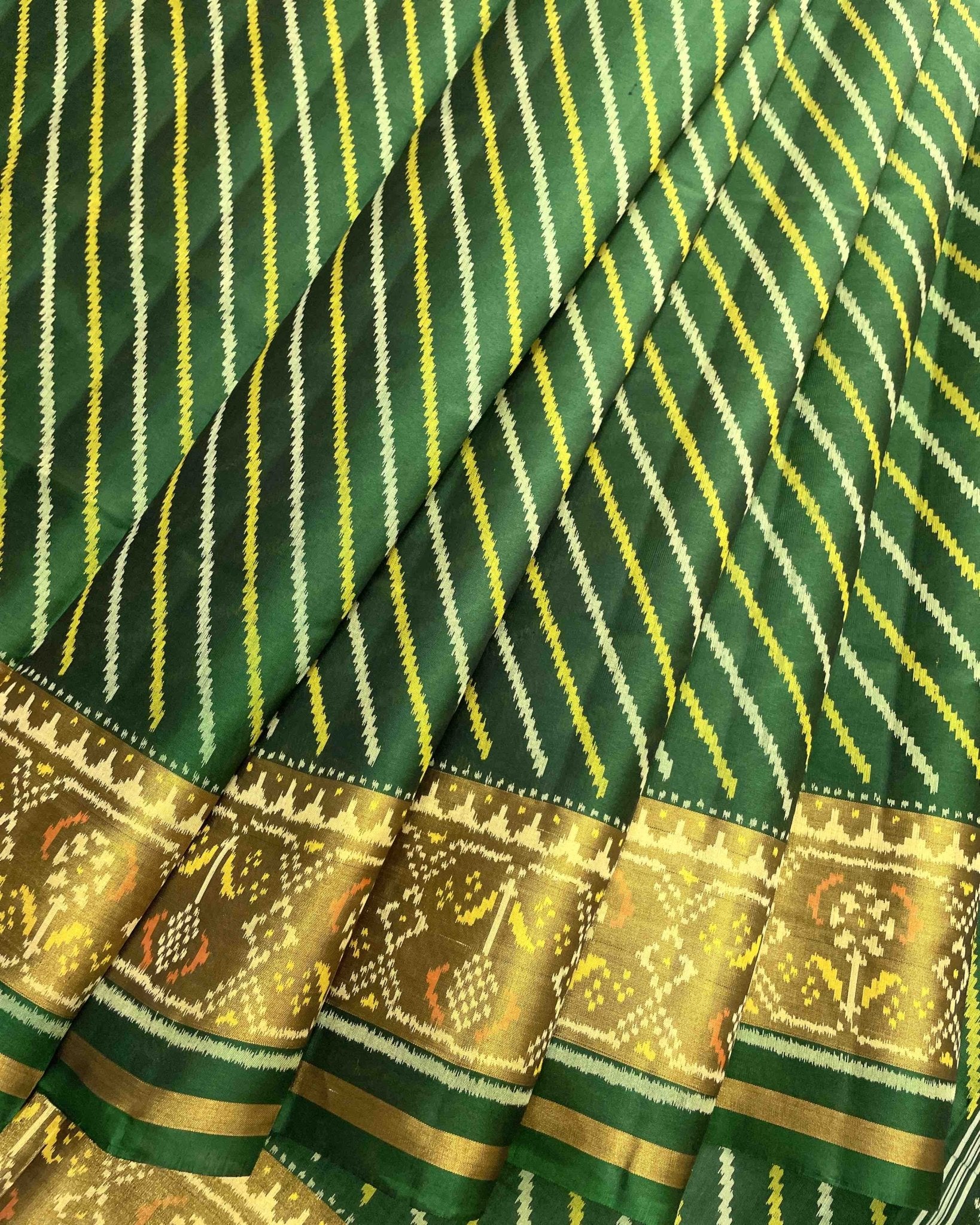 Green Lining Patola Saree - SindhoiPatolaArt