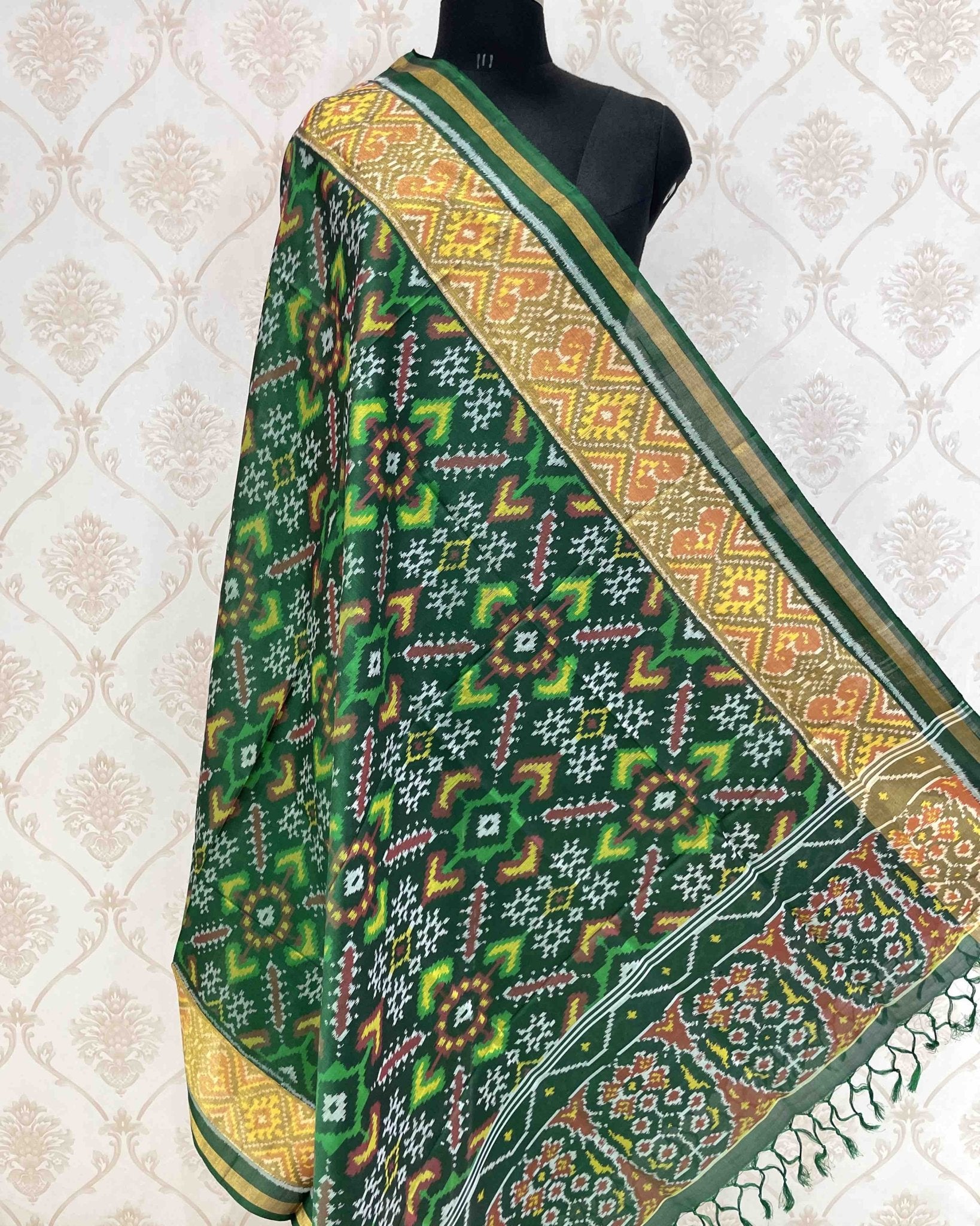 Green Manekchowk Designer Patola Dupatta - SindhoiPatolaArt