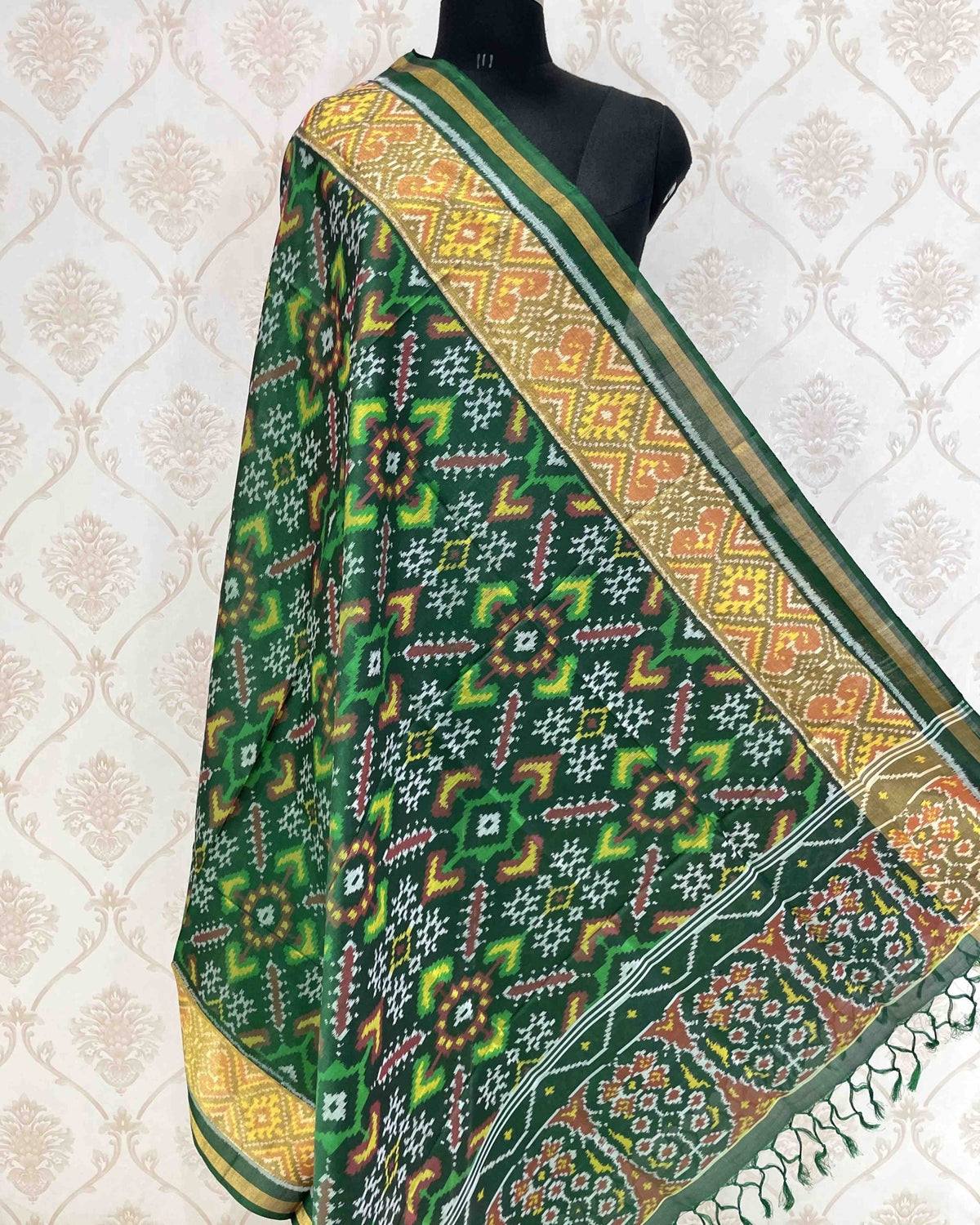 Green Manekchowk Designer Patola Dupatta - SindhoiPatolaArt