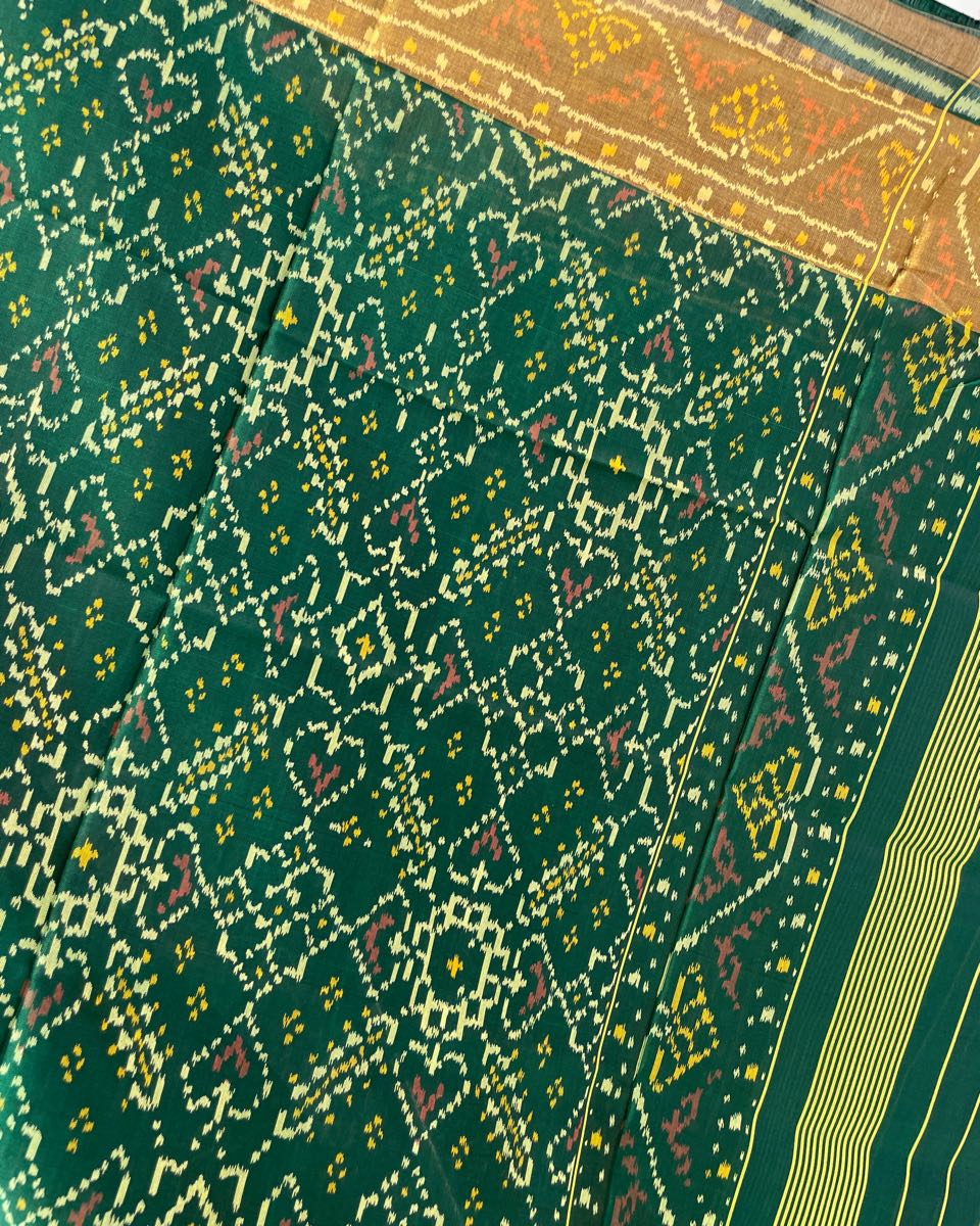 Green Manekchowk Patola Dupatta - SindhoiPatolaArt
