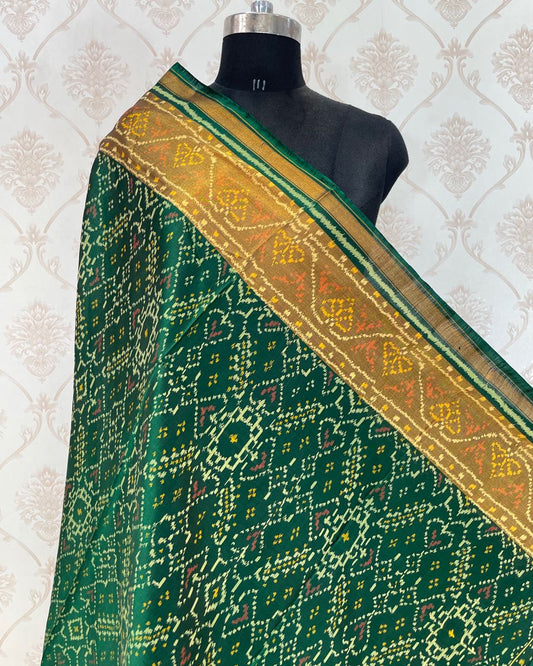 Green Manekchowk Patola Dupatta - SindhoiPatolaArt