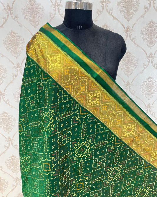 Green Manekchowk Patola Dupatta - SindhoiPatolaArt