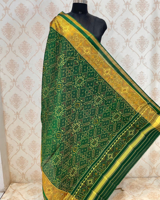 Green Manekchowk Patola Dupatta - SindhoiPatolaArt