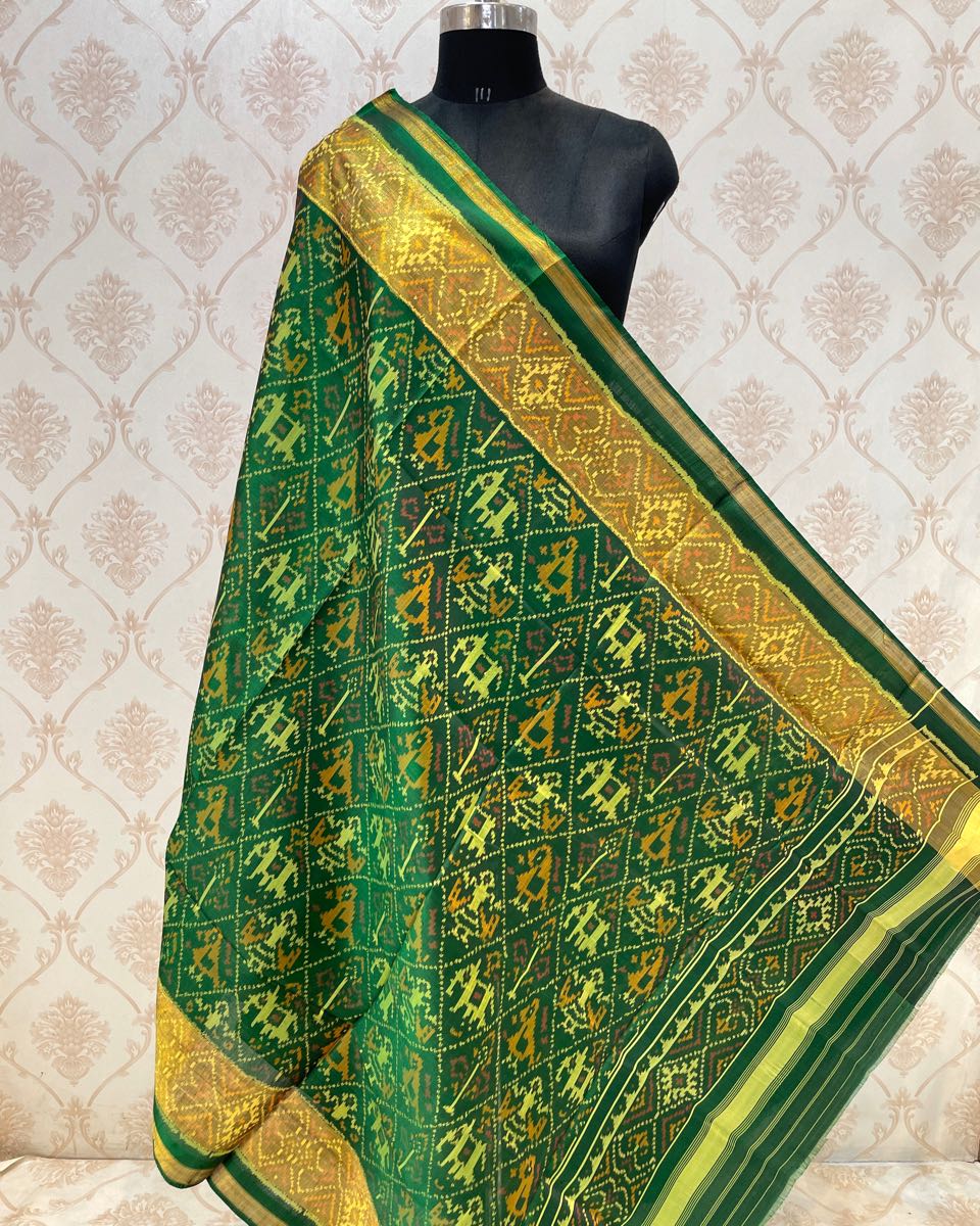 Green Narikunj Patola Dupatta - SindhoiPatolaArt