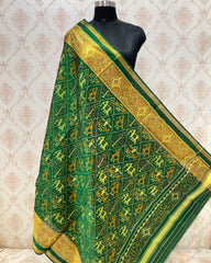 Green Narikunj Patola Dupatta - SindhoiPatolaArt