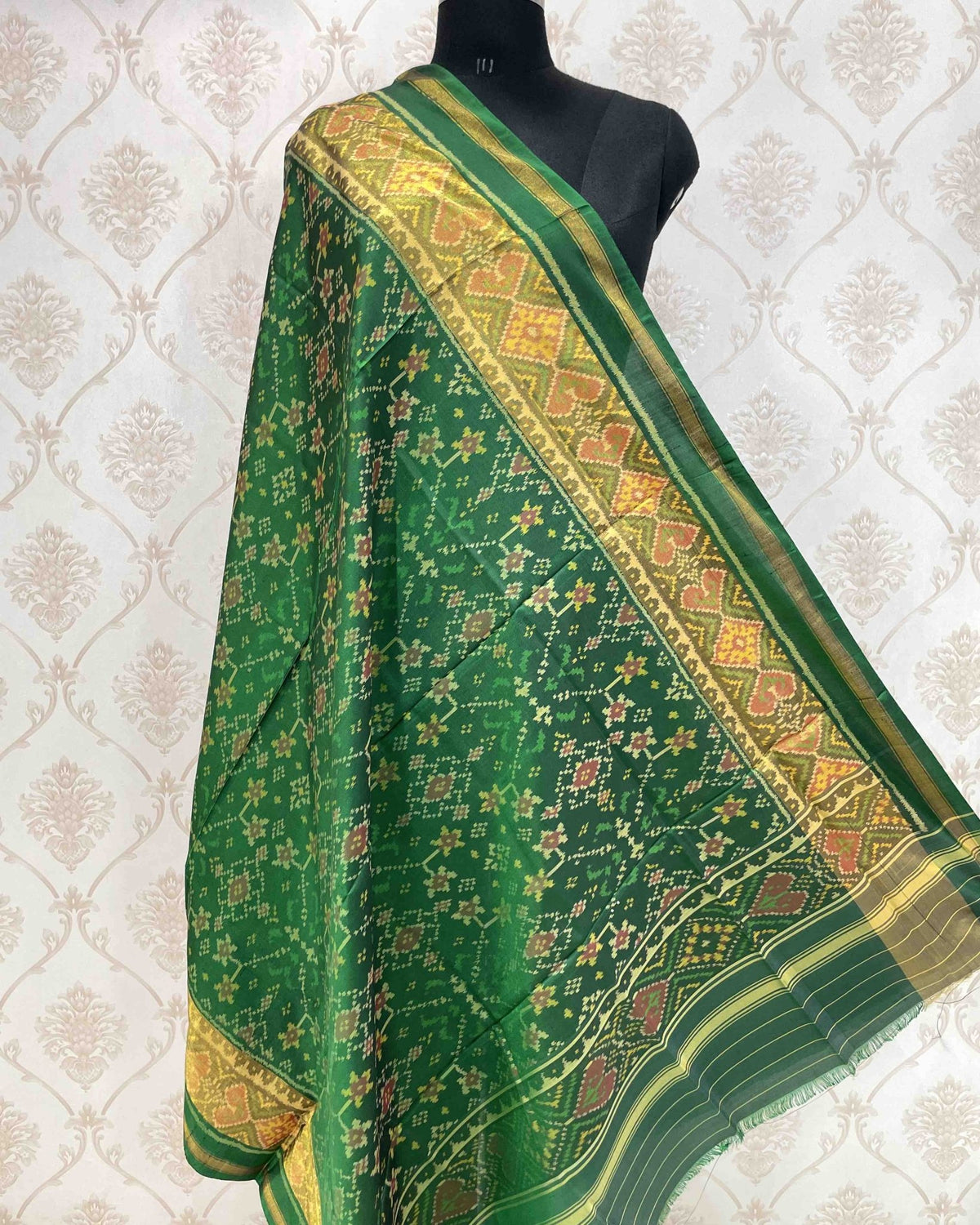 Green Navratan Designer Patola Dupatta - SindhoiPatolaArt
