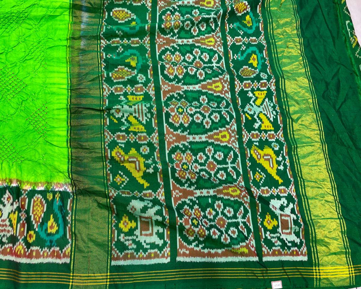Green Patola Bandhani - SindhoiPatolaArt