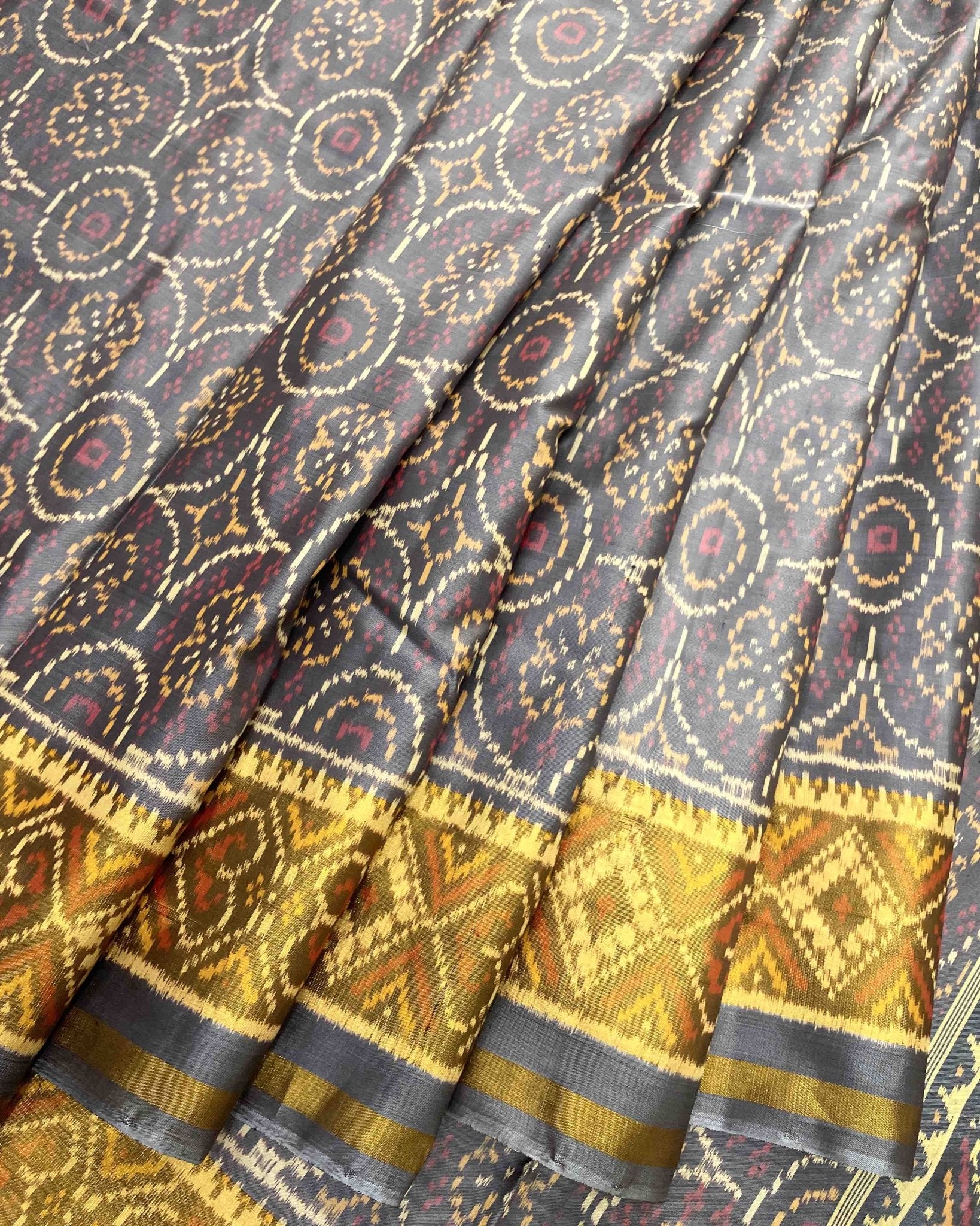 Grey Chakera Designer Patola Saree - SindhoiPatolaArt