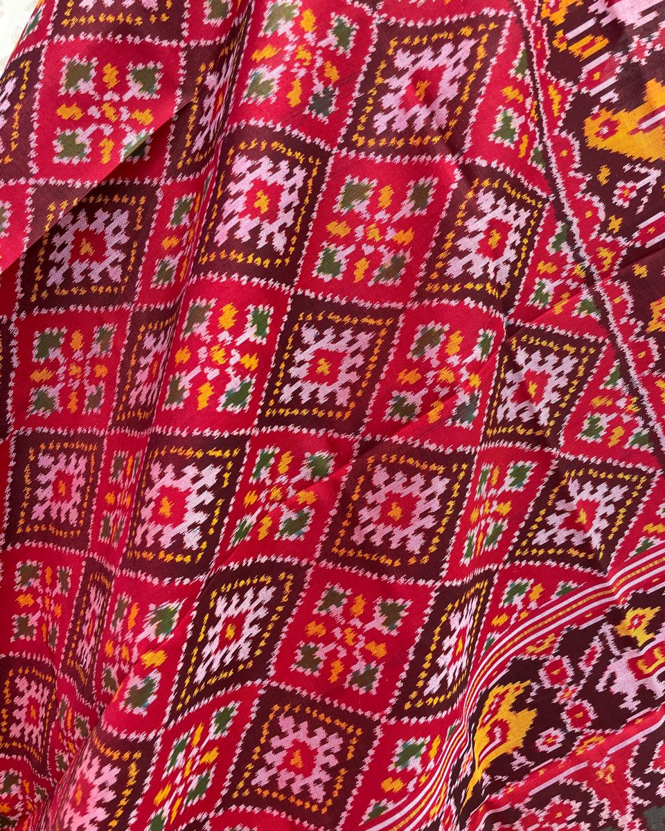 Narikunj border and Panchanda Body Maroon Patola Dupatta - SindhoiPatolaArt