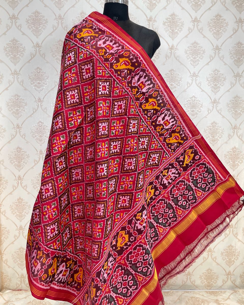 Narikunj border and Panchanda Body Maroon Patola Dupatta - SindhoiPatolaArt