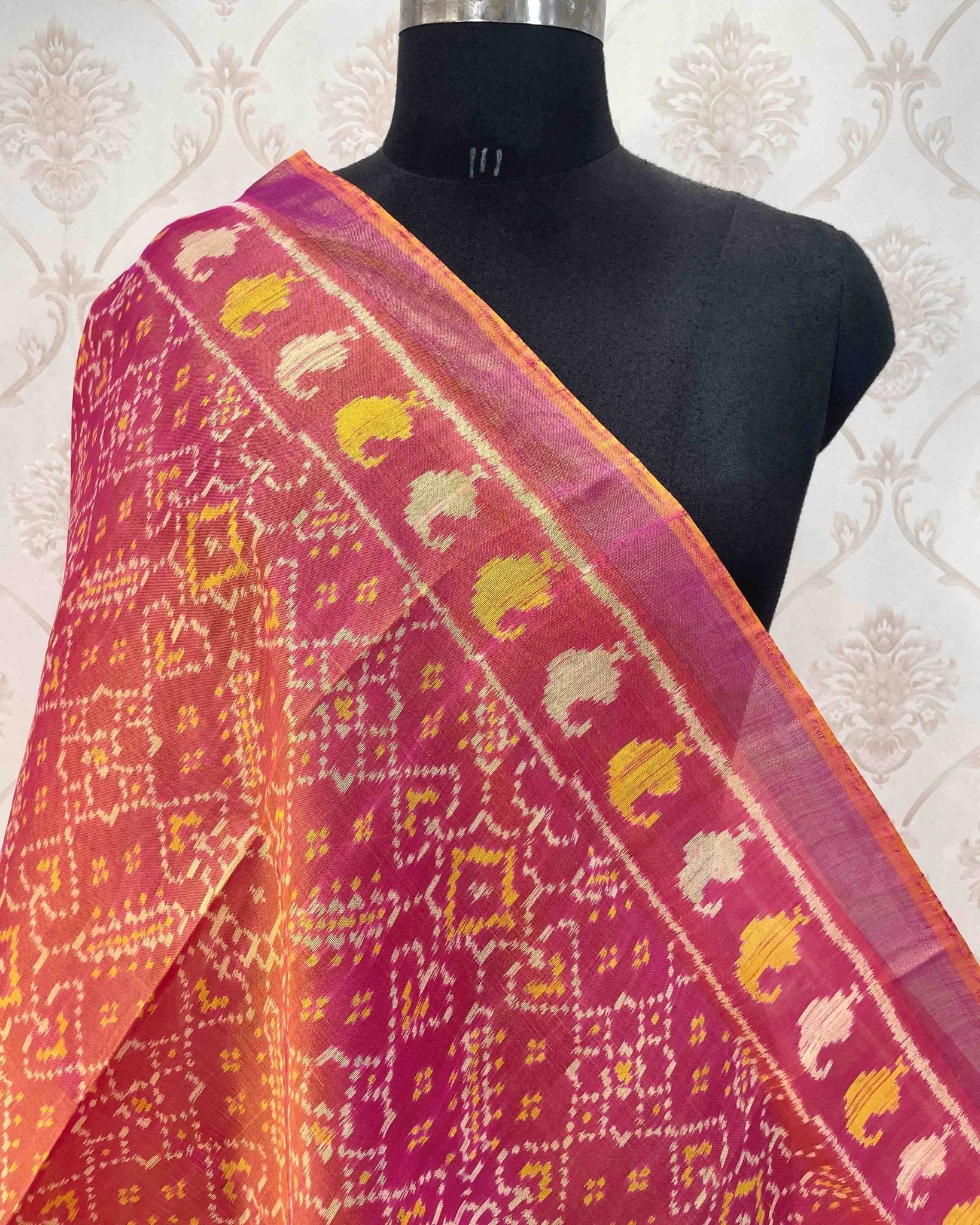 Peach Pink Manekchowk Designer Patola Dupatta - SindhoiPatolaArt