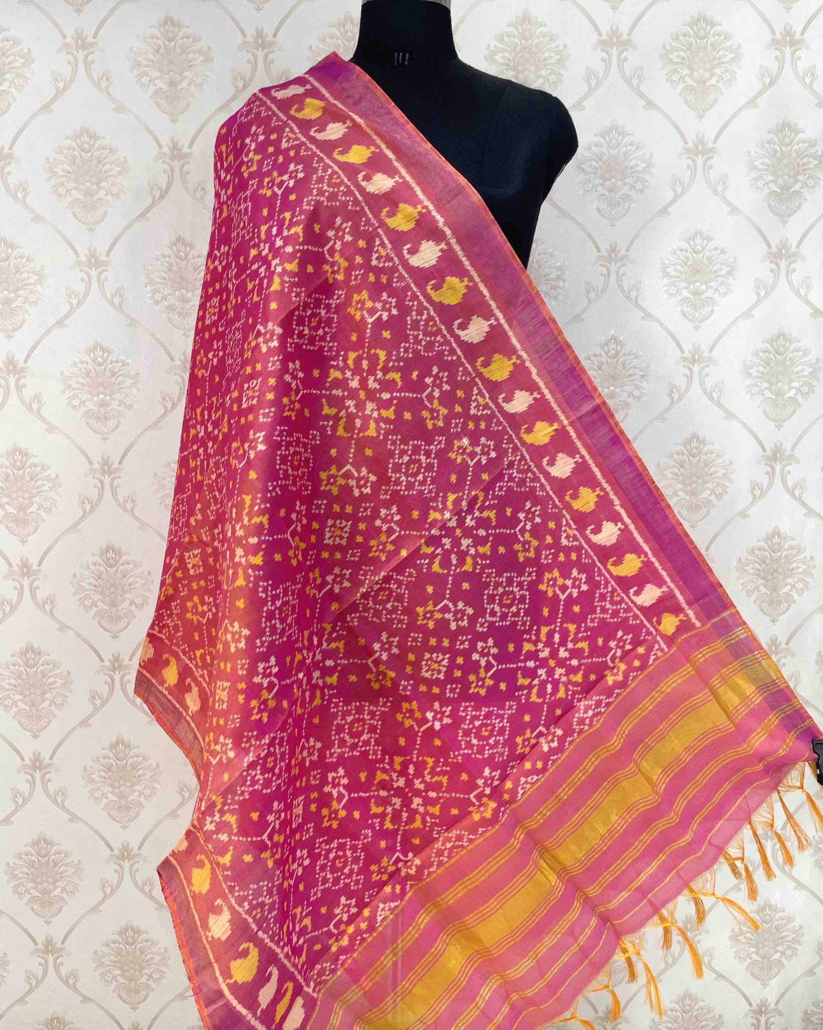 Peach Pink Navratan Designer Patola Dupatta - SindhoiPatolaArt
