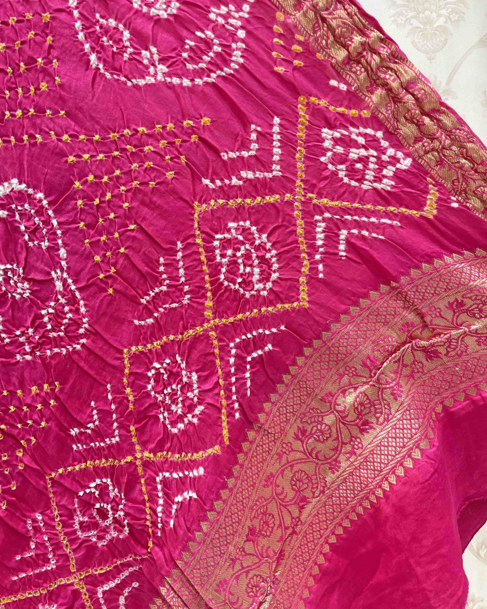 Pink Bandhani Dupatta - SindhoiPatolaArt