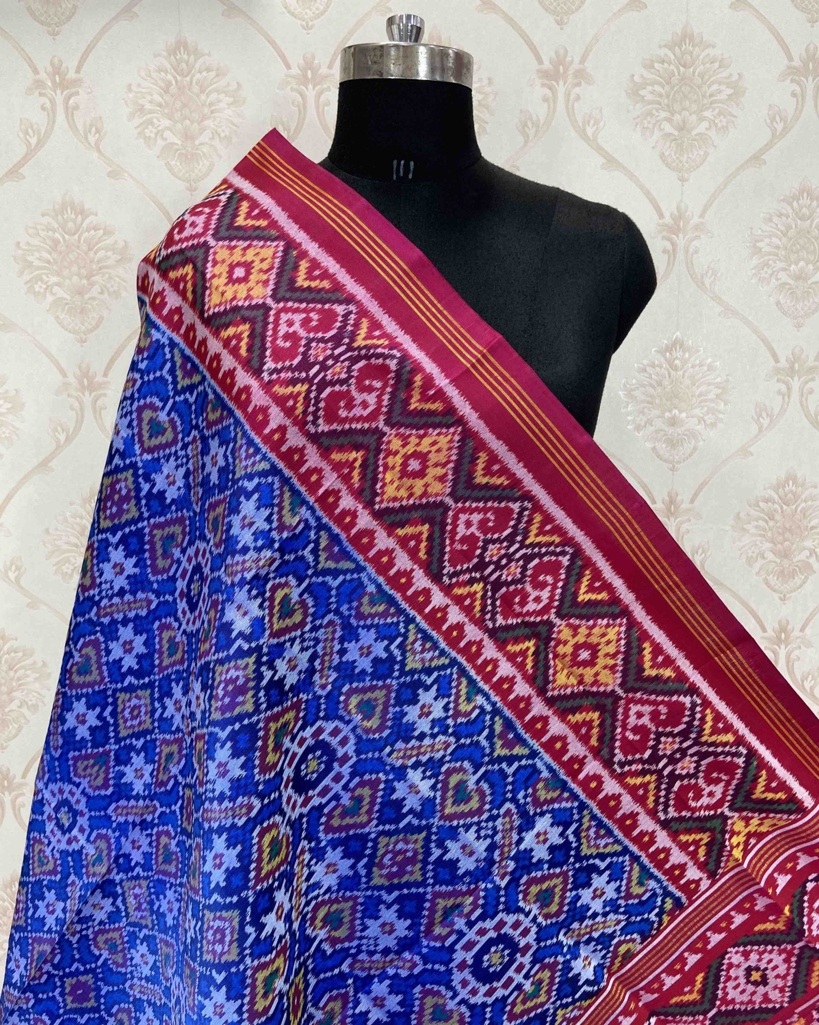 Pink & Blue Manekchowk Designer Patola Dupatta - SindhoiPatolaArt