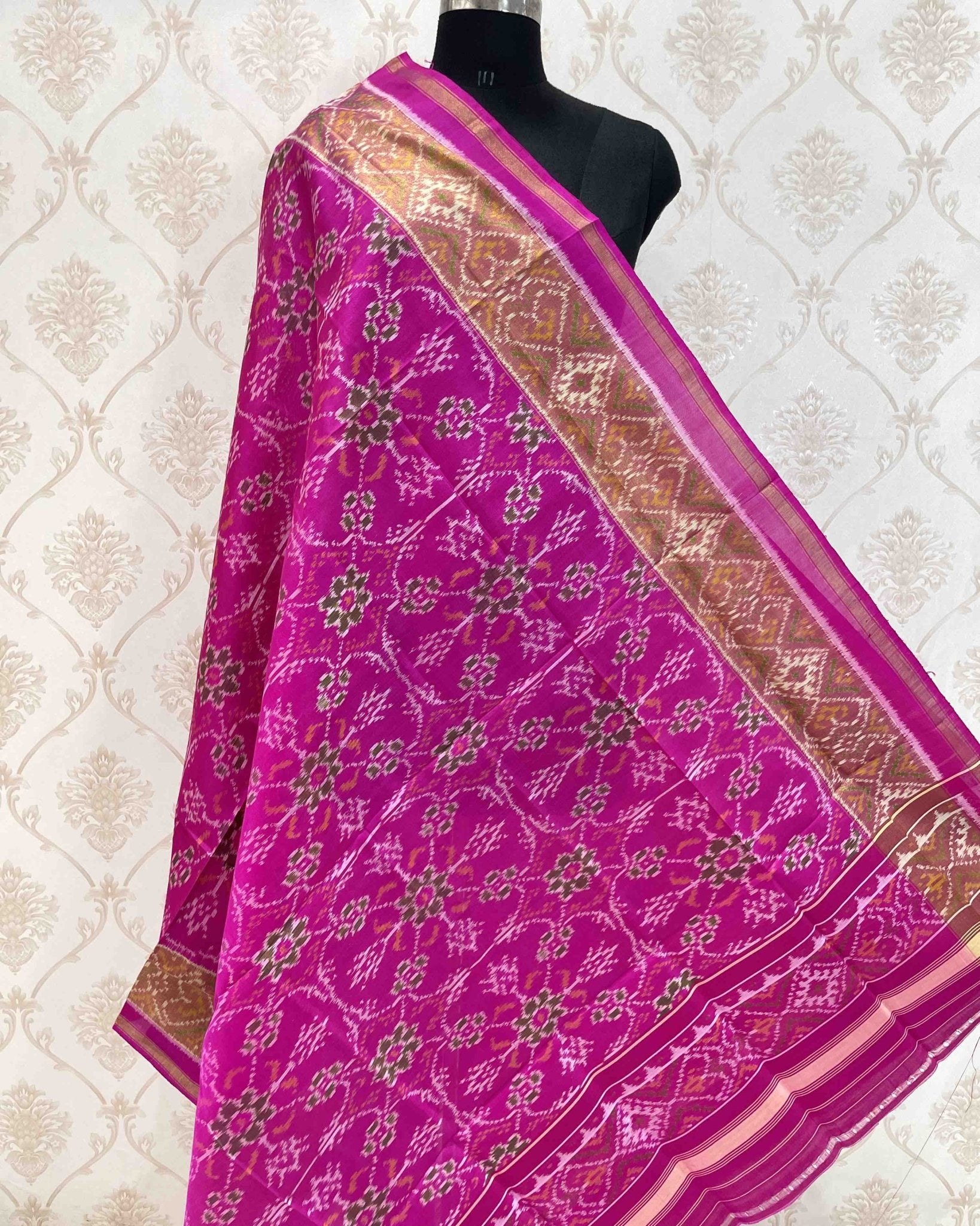 Pink Chhabdi Designer Patola Dupatta - SindhoiPatolaArt