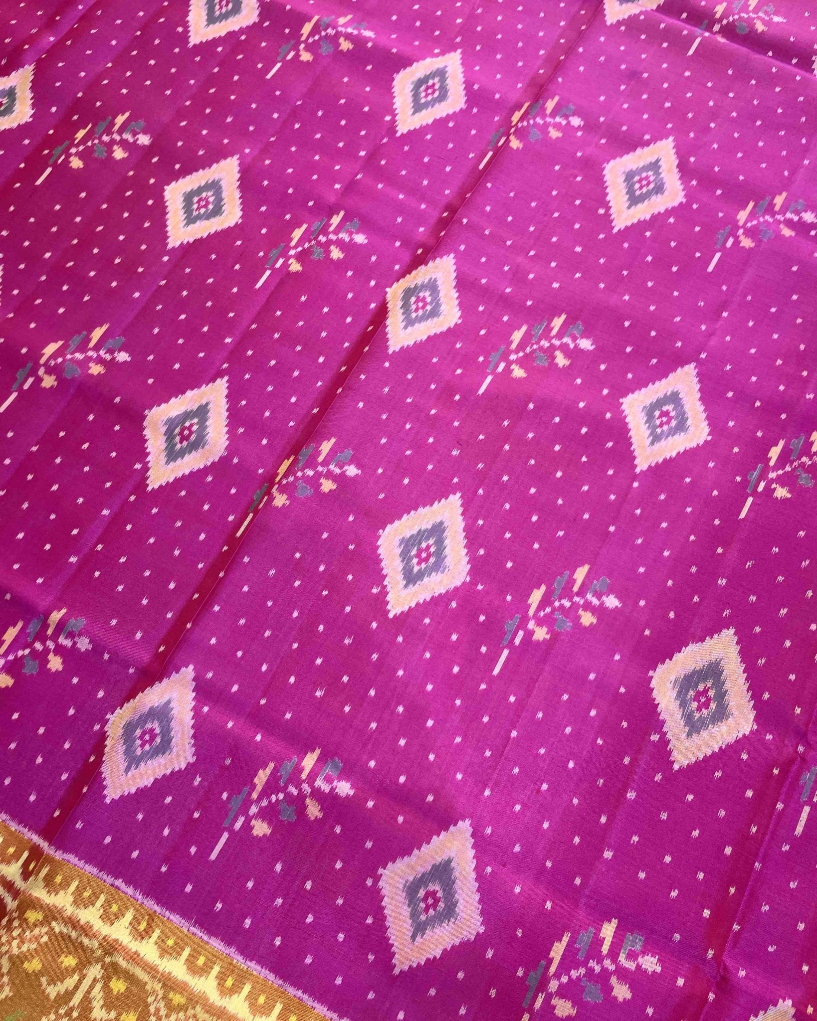 Pink Leaves & Doted Fancy Designer Patola Saree - SindhoiPatolaArt