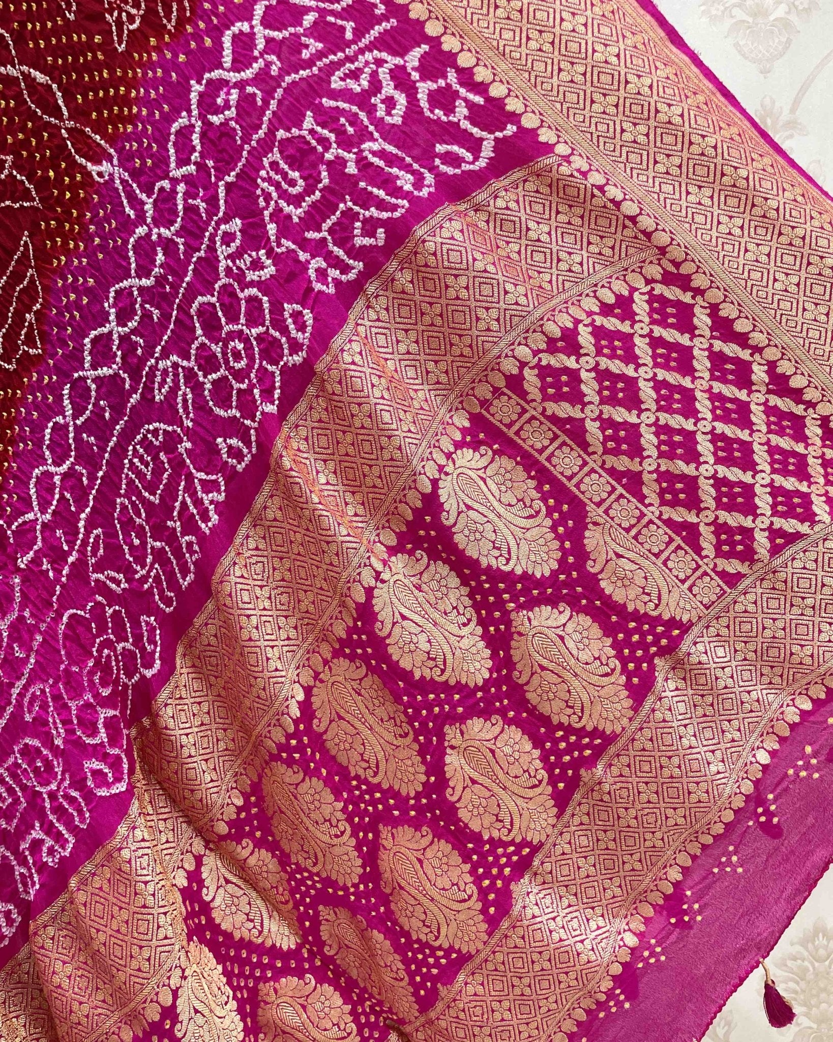 Pink & Maroon Rai dana Georgette Bandhani Dupatta - SindhoiPatolaArt