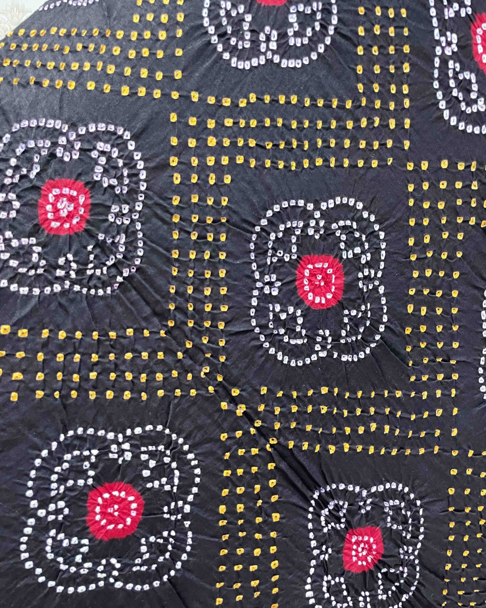 Red & Black Bandhani Dupatta - SindhoiPatolaArt