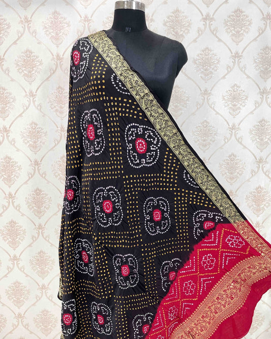 Red & Black Bandhani Dupatta - SindhoiPatolaArt
