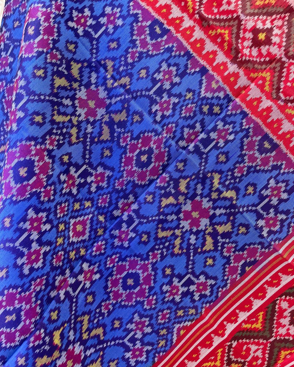 Red & Blue Navratan Patola Dupatta - SindhoiPatolaArt