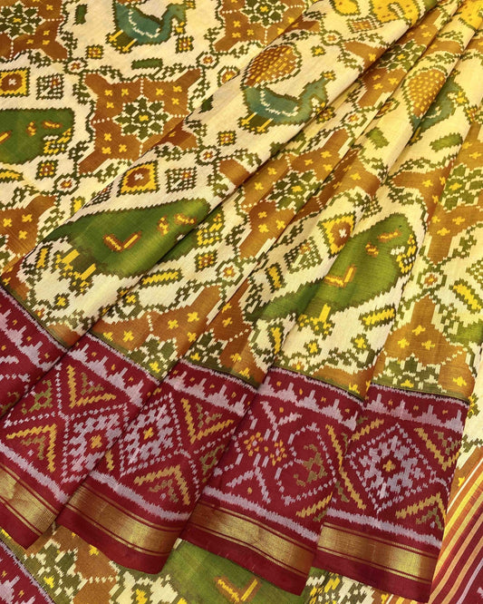 Red & Cream Big Figure Narikunj Designer Patola Saree - SindhoiPatolaArt