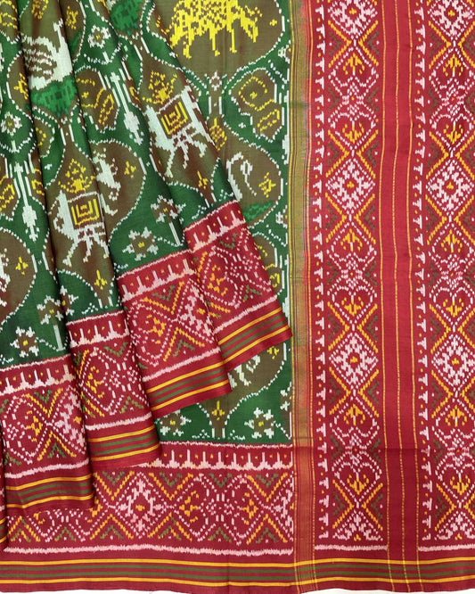 Red & Green Big Figure Narikunj Designer Patola Saree - SindhoiPatolaArt