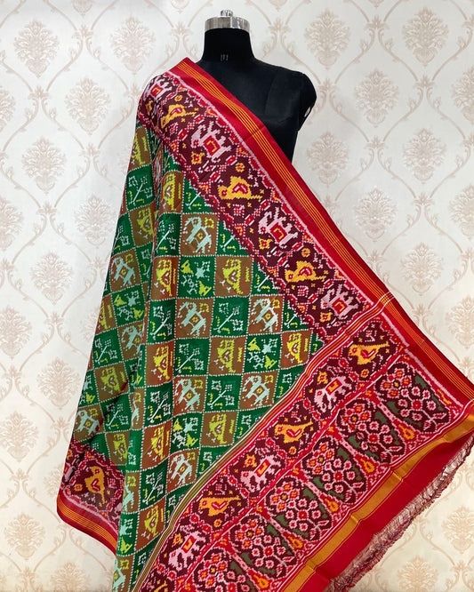 Red & Green Narikunj Designer Patola Dupatta - SindhoiPatolaArt