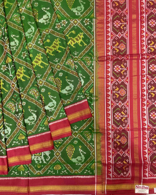 Red & Green Narikunj Designer Patola Saree - SindhoiPatolaArt