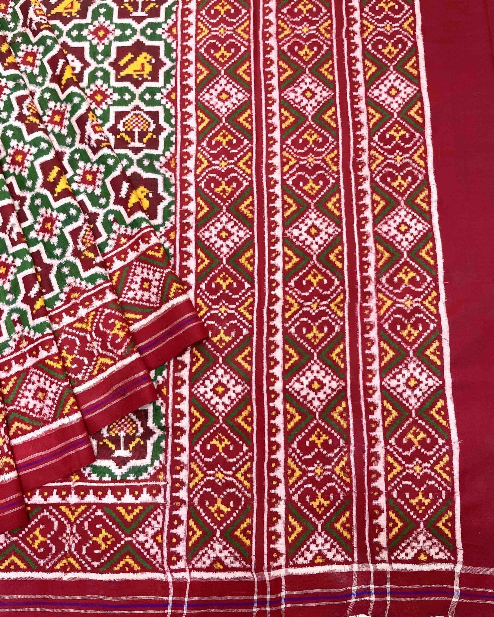 Red & Green Narikunj Double Ikat Patola Saree - SindhoiPatolaArt