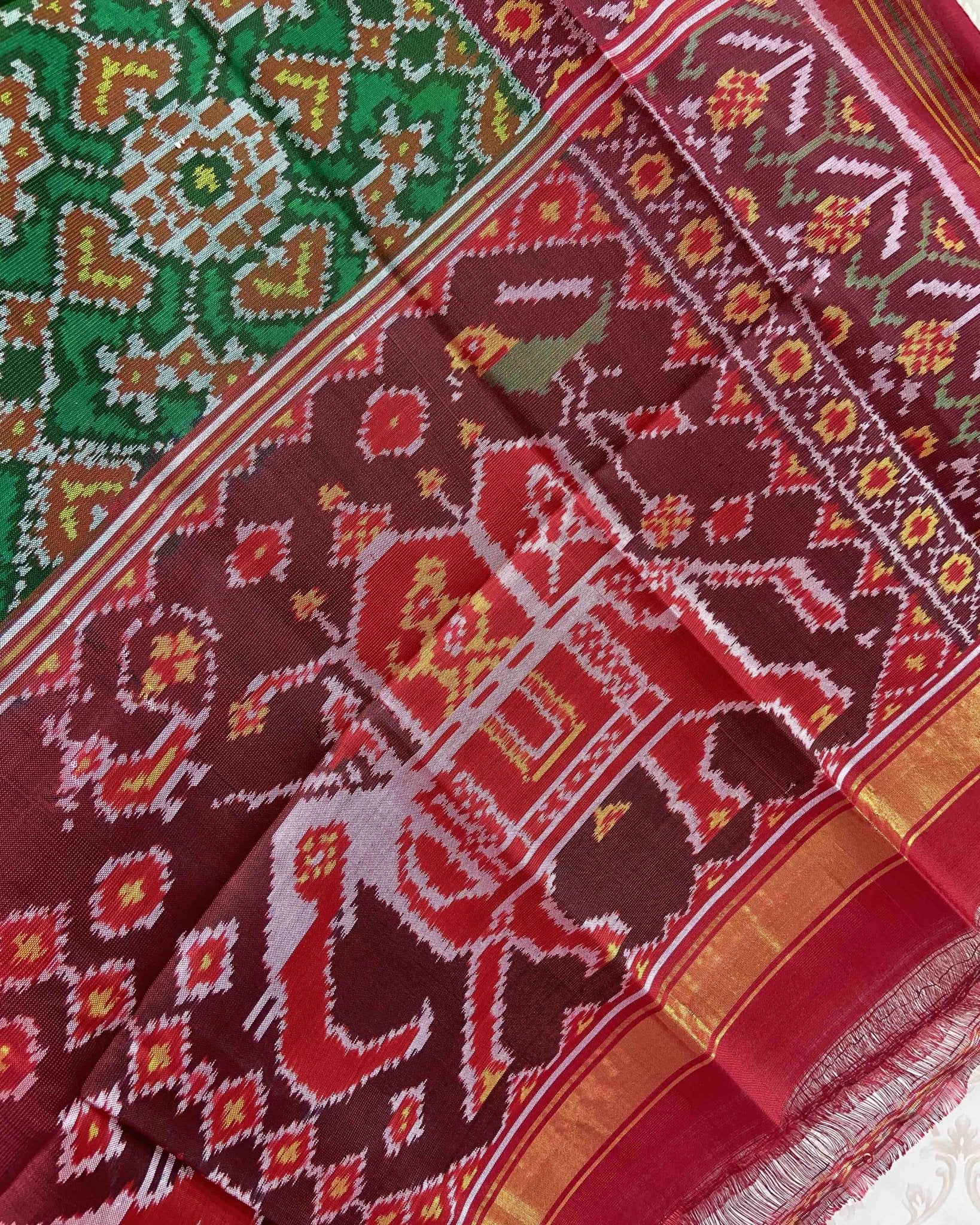 Red & Green Navratan Designer Patola Dupatta - SindhoiPatolaArt