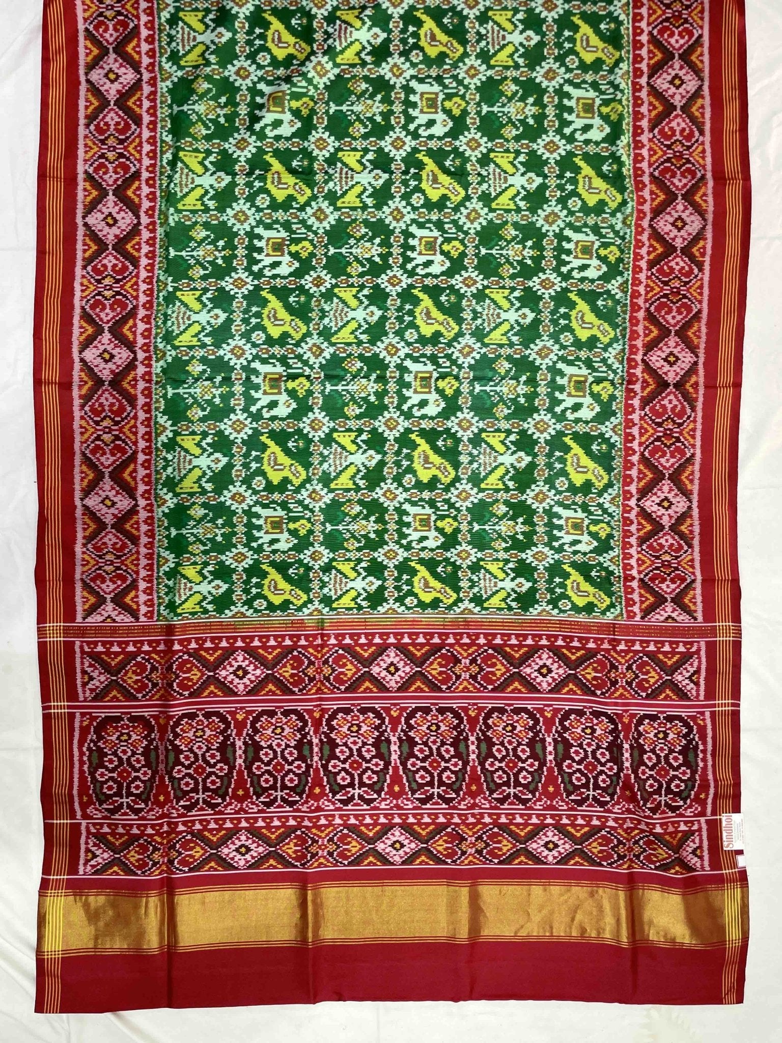 Red & Light Green Narikunj Designer Patola Saree - SindhoiPatolaArt
