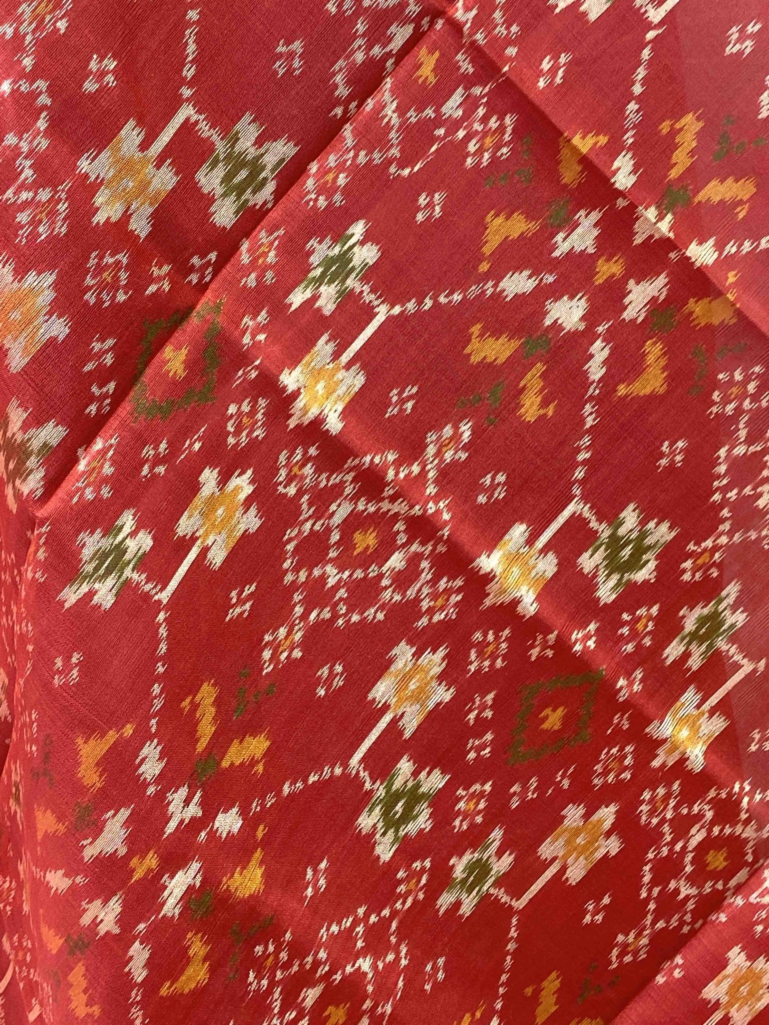 Red navratna design patola dupatta - SindhoiPatolaArt