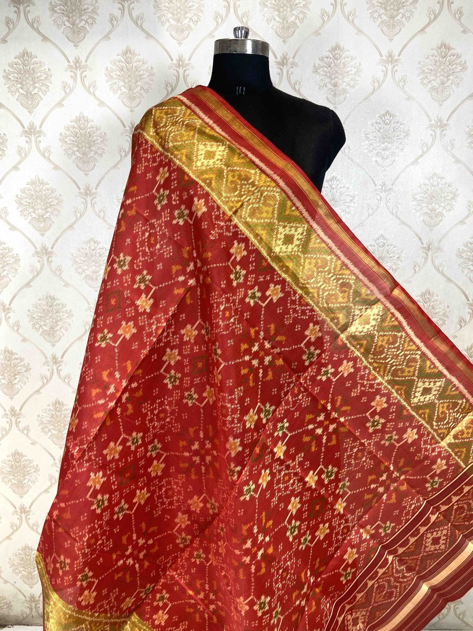 Red navratna design patola dupatta - SindhoiPatolaArt