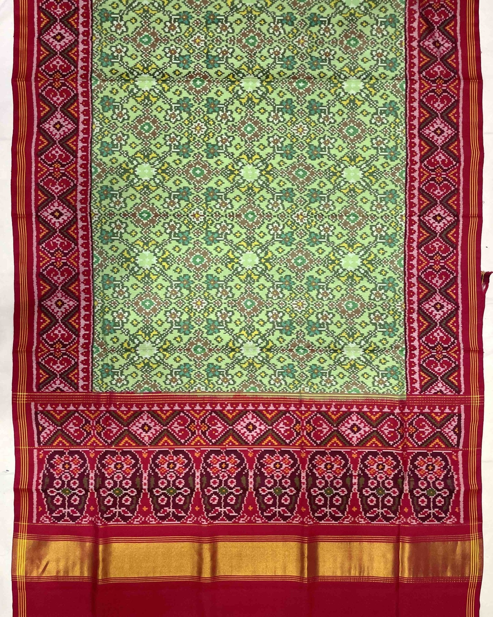 Red & Pista Green Navratan Designer Patola Saree - SindhoiPatolaArt