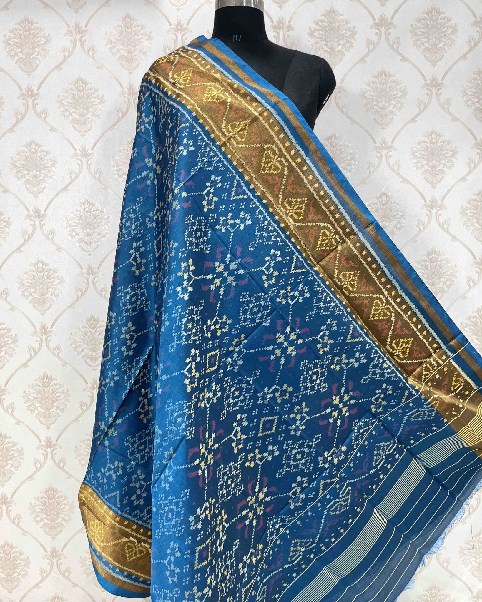 Turquoise Navratan Designer Patola Dupatta - SindhoiPatolaArt